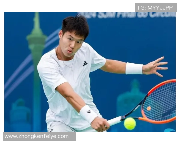 南京网球队夺得网球个人能力排行榜第一名展现卓越实力与团队精神